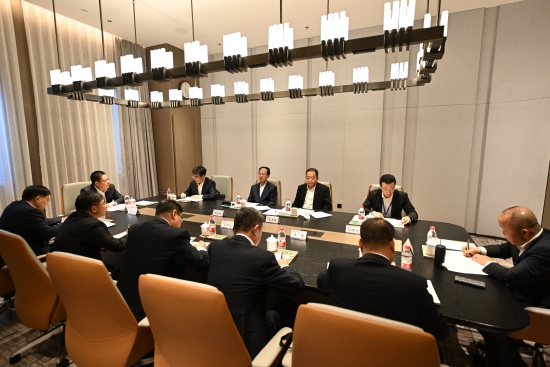 丁焰章與近期新任職子企業(yè)黨委書記、董事長進行集體談話