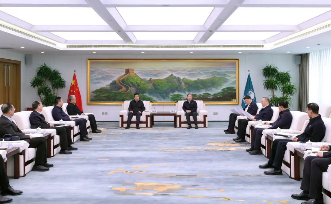 國(guó)家電網(wǎng)辛保安、張智剛與國(guó)家電投劉明勝、栗寶卿會(huì)談