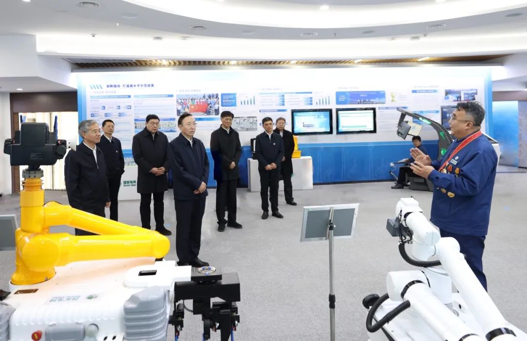 辛保安赴國網(wǎng)天津電力、國網(wǎng)客服中心調(diào)研