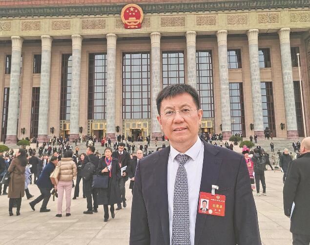 【兩會(huì)好聲音】全國(guó)政協(xié)委員 冷?。杭訌?qiáng)統(tǒng)籌規(guī)劃 促進(jìn)分布式光伏可持續(xù)友好發(fā)展