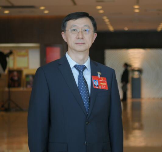 【兩會(huì)好聲音】國(guó)網(wǎng)江西省公司總經(jīng)理、黨委副書(shū)記劉勇：建設(shè)數(shù)智化堅(jiān)強(qiáng)電網(wǎng)，更好保障能源安全、服務(wù)“雙碳”目標(biāo)