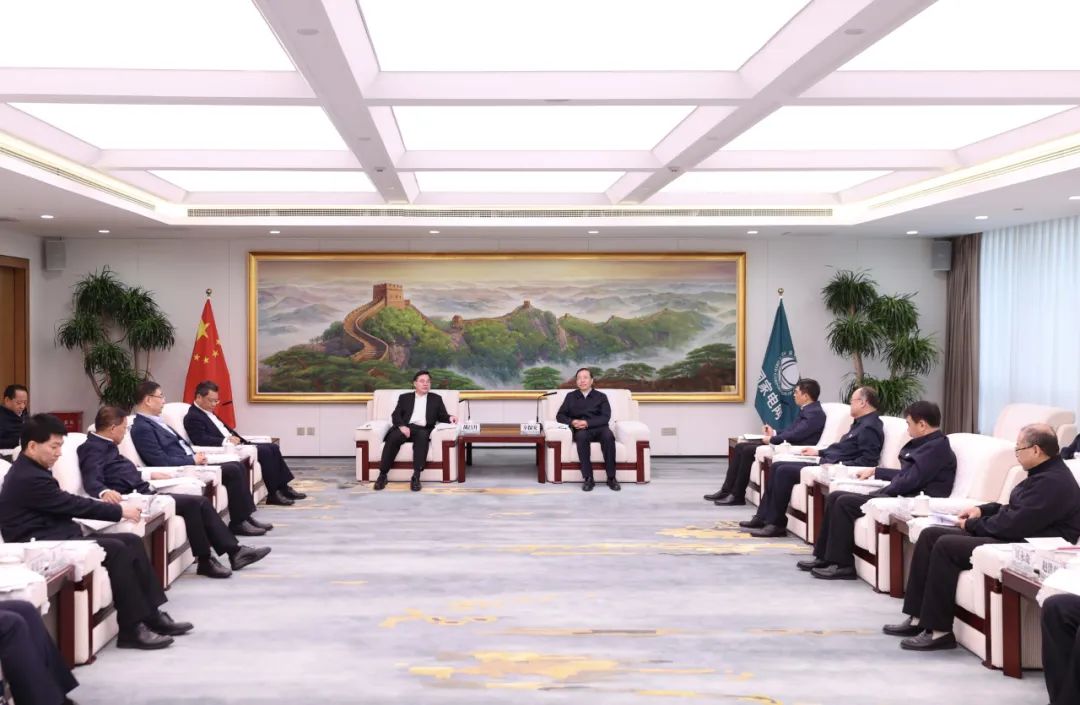 國(guó)家電網(wǎng)公司董事長(zhǎng)辛保安與甘肅省委書(shū)記胡昌升、省長(zhǎng)任振鶴會(huì)談