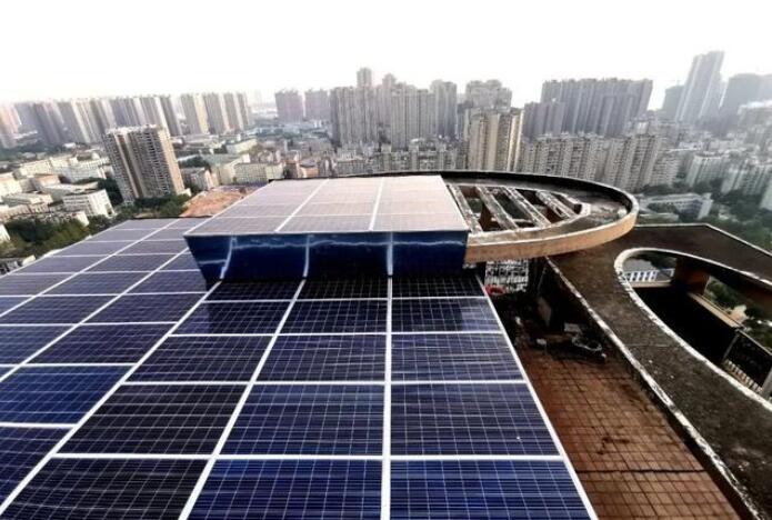 屋頂“發(fā)電站”，不再躺著賺