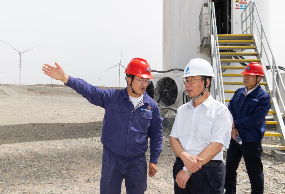 三峽集團董事長、黨組書記劉偉平調(diào)研三峽集團新疆區(qū)域工作