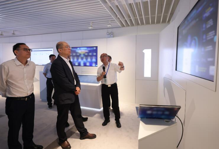 國資委黨委委員、副主任譚作鈞調(diào)研駐滬中央企業(yè)黨建和人才工作