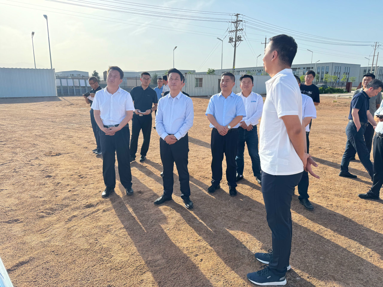 金昌市委副書記，市政府黨組書記王琳璽調(diào)研金昌致信儲能生產(chǎn)基地