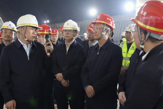 中國(guó)電建黨委副書記、總經(jīng)理王斌赴高原重大項(xiàng)目調(diào)研指導(dǎo)工作 宣講黨的二十屆三中全會(huì)精神