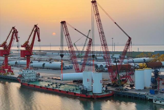 向綠向新，加快建設(shè)新型能源體系