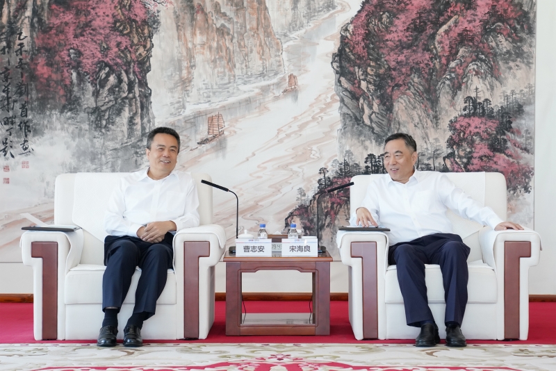 中國能建黨委書記、董事長宋海良與哈電集團(tuán)黨委書記、董事長曹志安會(huì)談