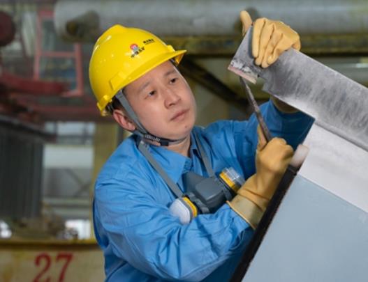 大國(guó)工匠柳祥國(guó)：匠心筑夢(mèng)，鋅電解領(lǐng)域的創(chuàng)新先鋒