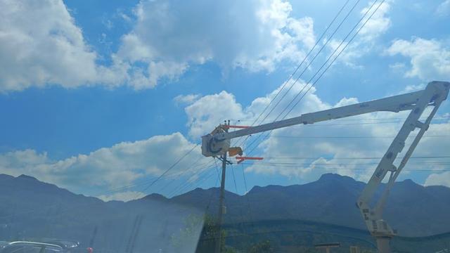 畢節(jié)市郊供電局成功投運(yùn)10千伏撒昌線，提升供電可靠性