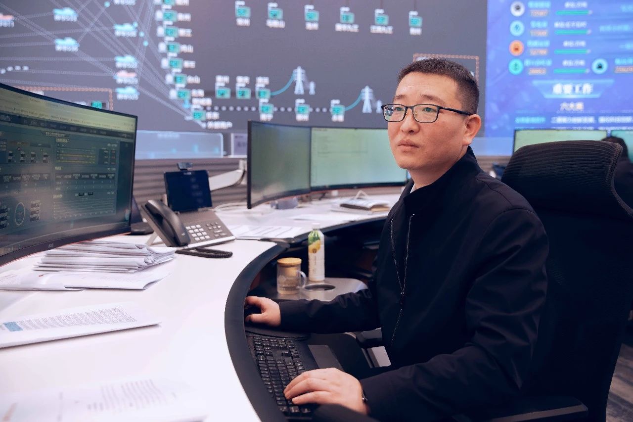 劉海峰：以創(chuàng)新融合 “戰(zhàn)略 + 運(yùn)營”，基石系統(tǒng)構(gòu)建者