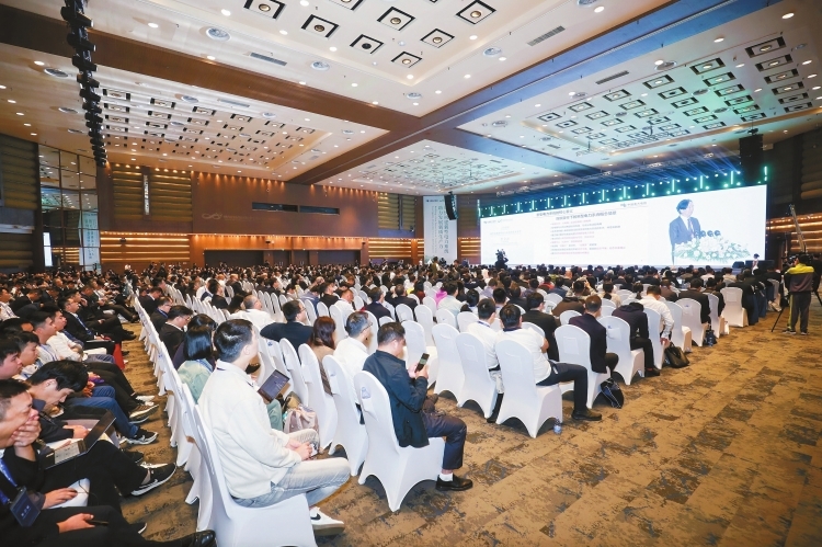 院士專家學者探討新型電力系統(tǒng)怎么建 人工智能、柔性構網、新型儲能成熱詞