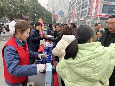 貴州遵義正安供電局：供電送祝福，情暖返鄉(xiāng)路