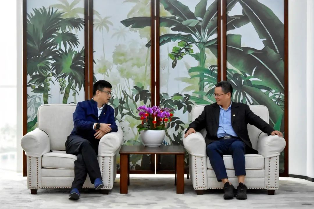 國電投海南公司黨委副書記、總經(jīng)理劉波濤拜訪大唐海南公司黨委書記、董事長王俊啟