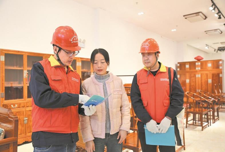 河北大城縣供電公司優(yōu)質(zhì)服務助紅木產(chǎn)業(yè)集群式發(fā)展