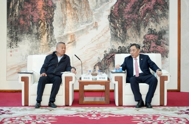 中國(guó)能建黨委書記、董事長(zhǎng)宋海良與山東發(fā)展集