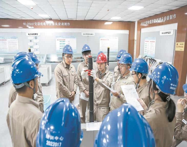 國(guó)網(wǎng)天津電力培訓(xùn)中心黨委開(kāi)展專(zhuān)項(xiàng)行動(dòng)保障實(shí)訓(xùn)“零事故、零隱患、零傷害”