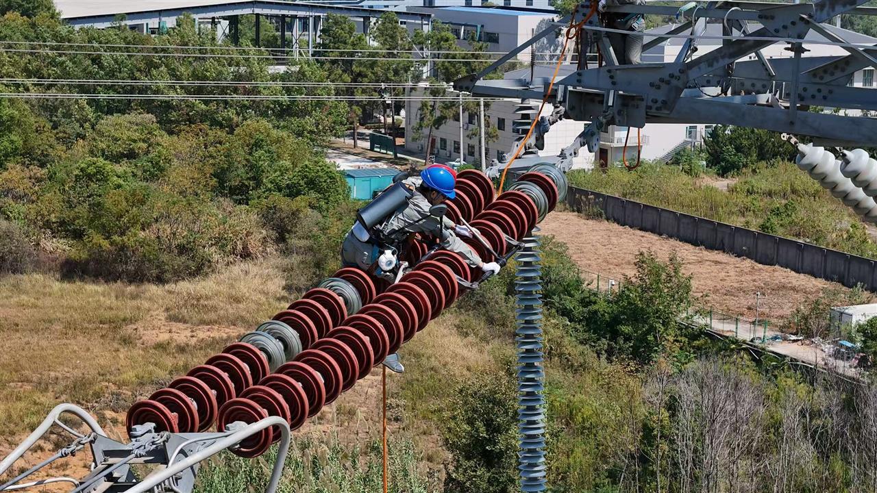 智賦荊楚電啟未來，國網(wǎng)湖北電力應(yīng)用人工智能賦能電網(wǎng)高質(zhì)量發(fā)展