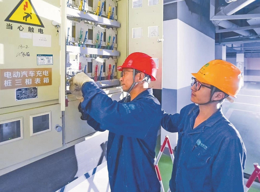 于洪波：讓配電網(wǎng)線路“零閃?！? /></a></div>
				<div   id=