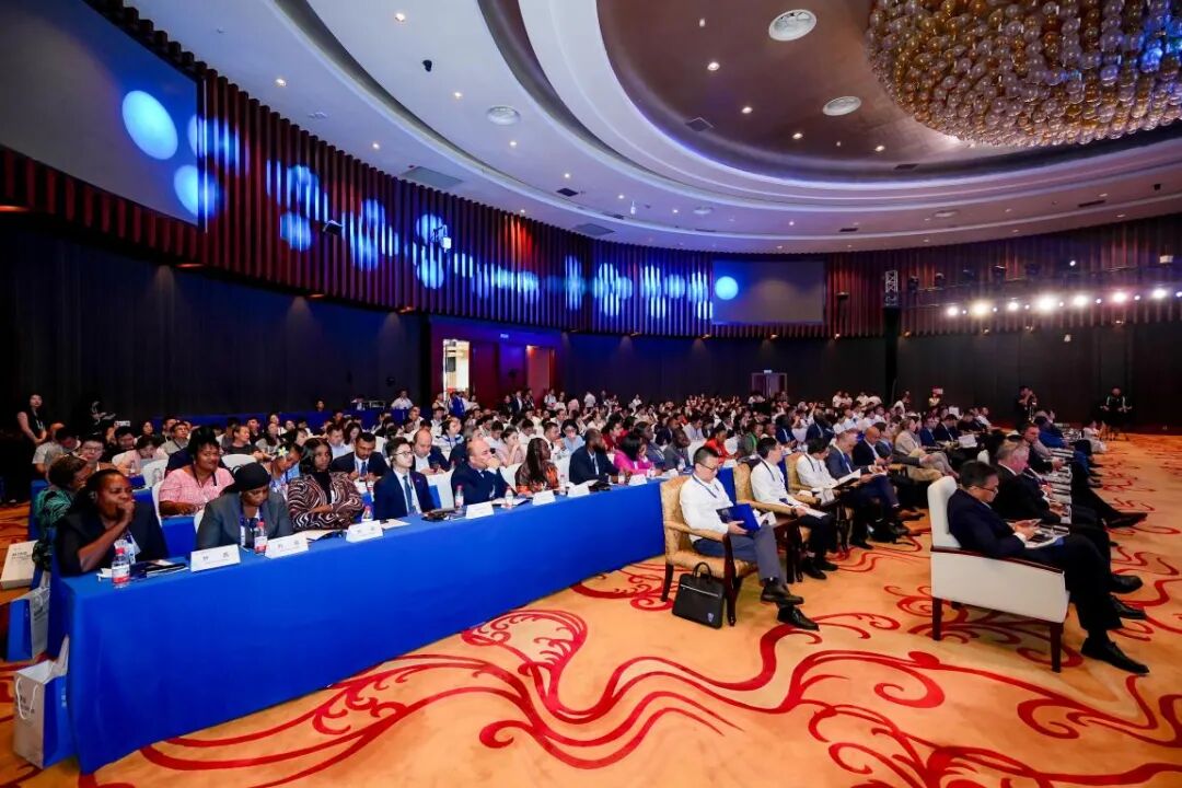 中國國際大數(shù)據(jù)產(chǎn)業(yè)博覽會數(shù)字絲綢之路·數(shù)字經(jīng)濟國際對接交流活動成功舉辦